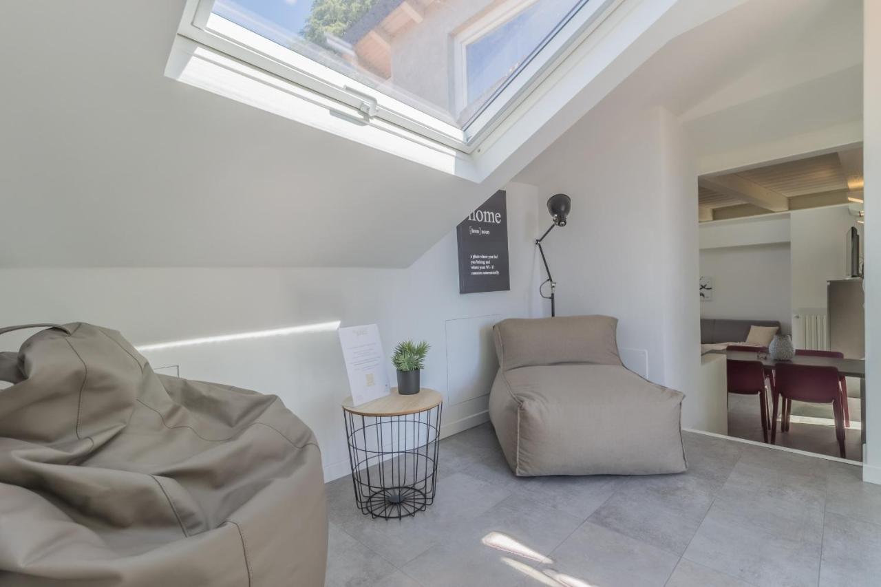 Apartament La Terrazza Di Marta Varenna Zewnętrze zdjęcie