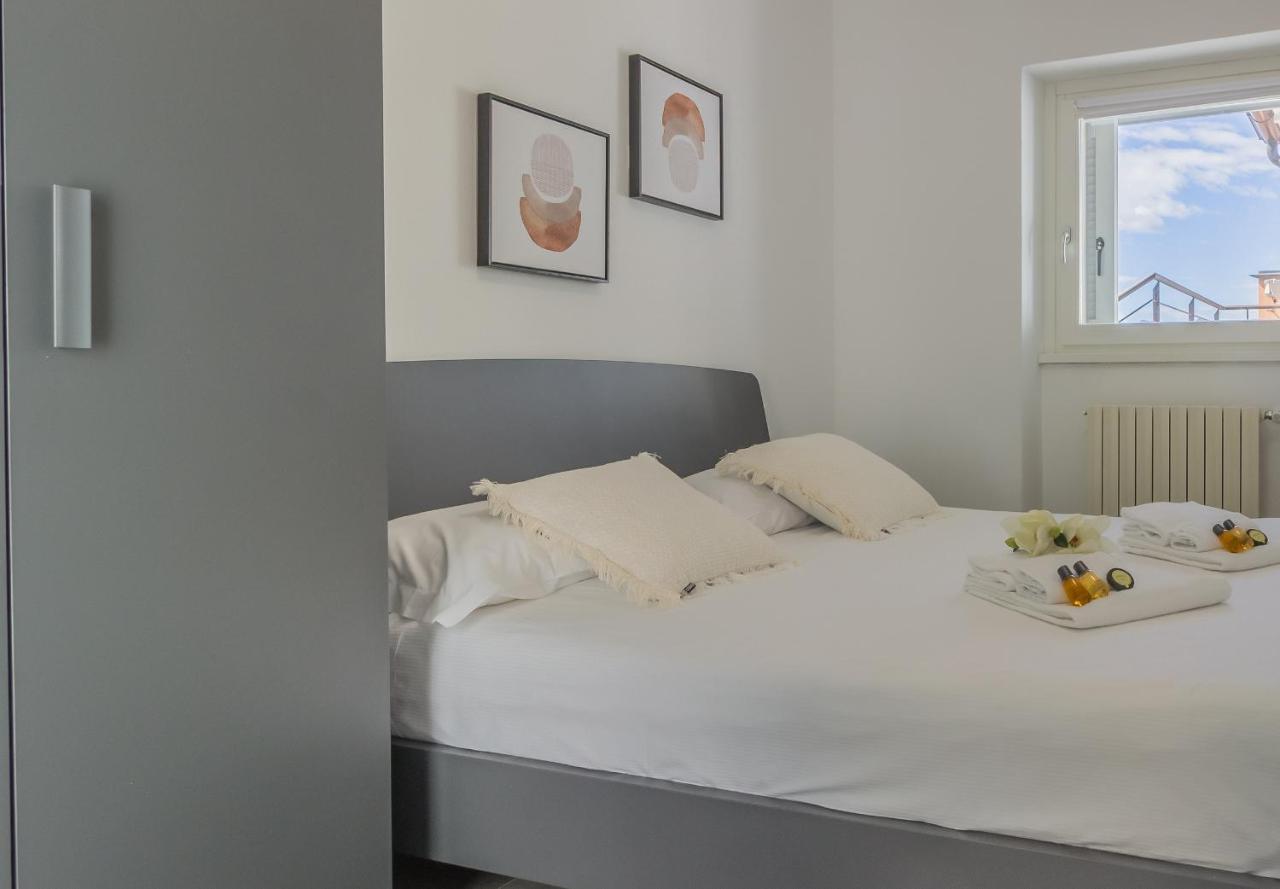 Apartament La Terrazza Di Marta Varenna Zewnętrze zdjęcie